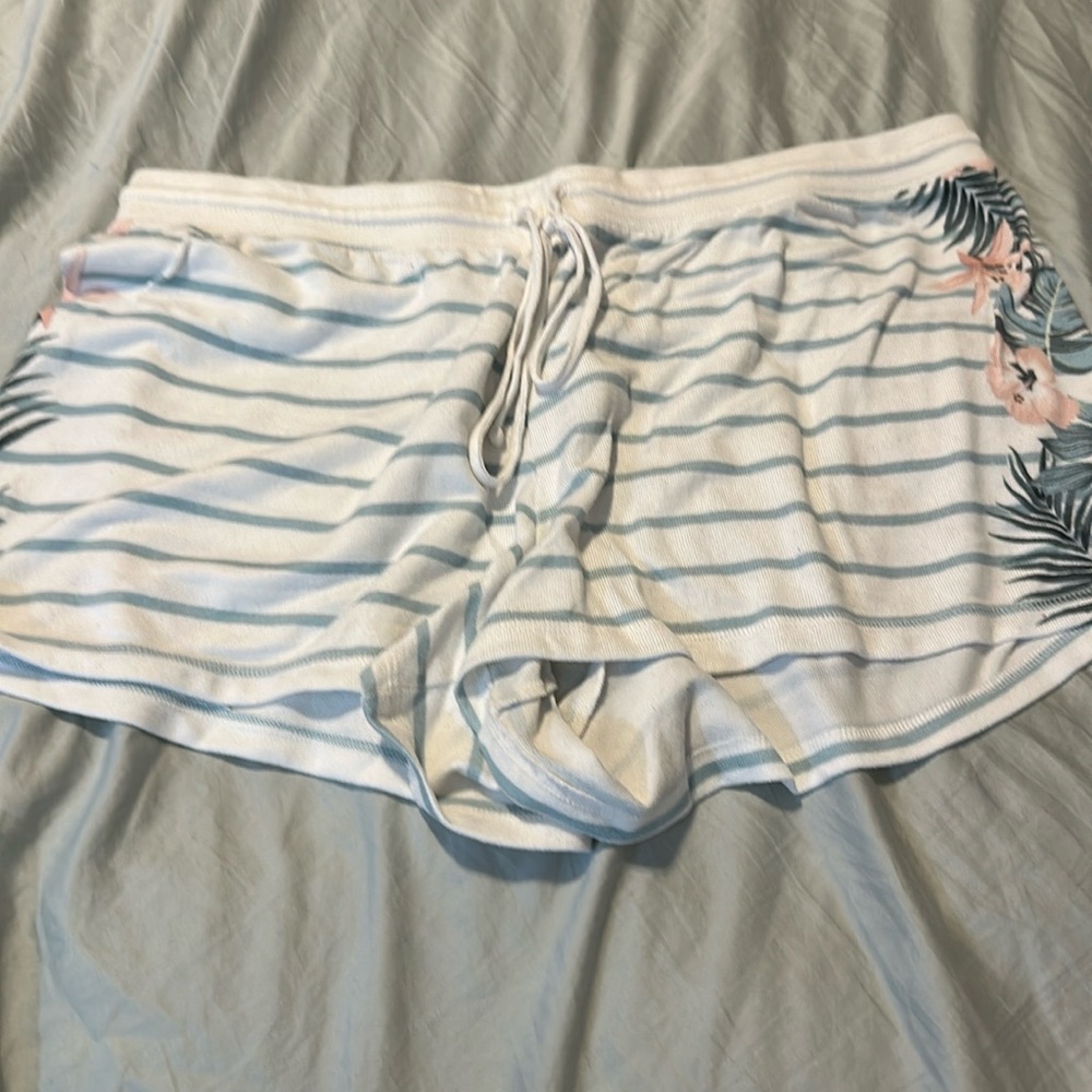 Soft lounge shorts